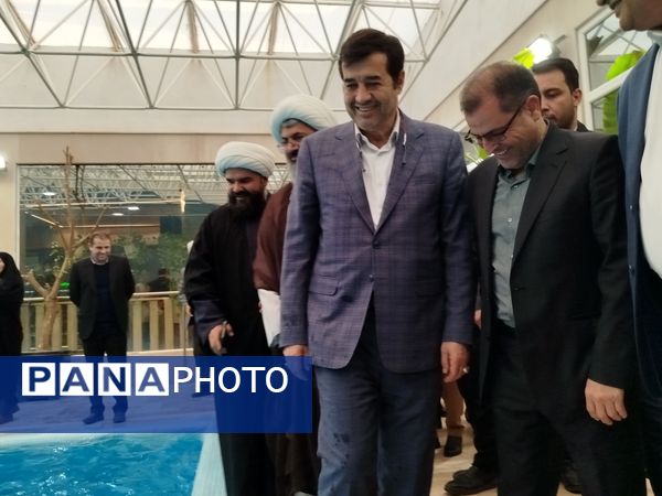  وزیر ورزش و جوانان کشور از تعدادی از پروژه های عمرانی ورزشی  کاشمر بازدید کرد 