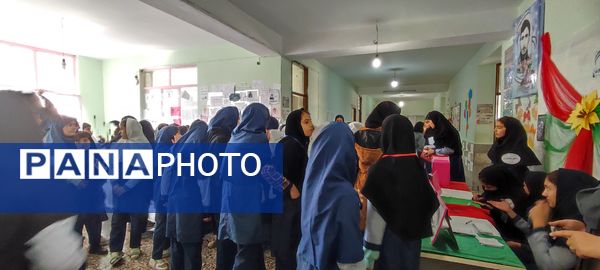 انتخابات شورای دانش‌آموزی در مدرسه شهید خاقانی شهرستان شیروان