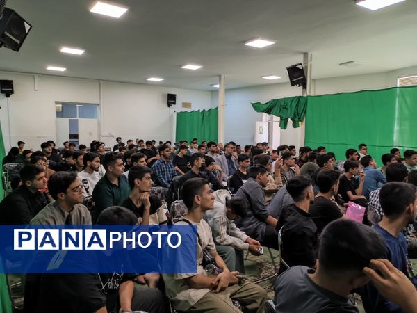 دوره آموزشی برای دانش‌آموزان اعزامی به حج عمره در یزد