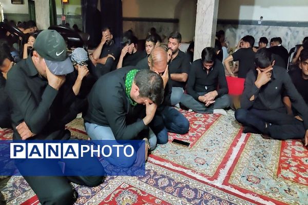مراسم عزاداری آقا ابا عبدالله الحسین (ع) در شب عاشورا حسینی در شهر بار 