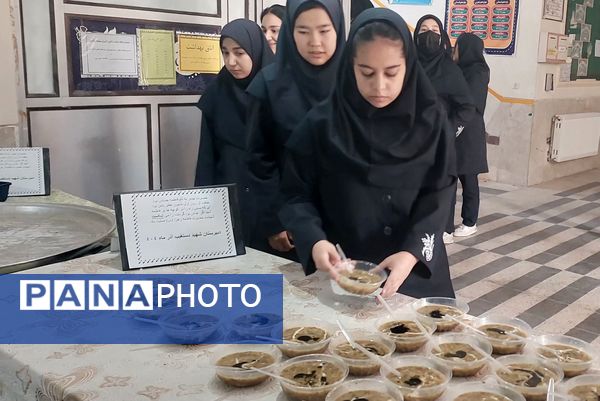 برپایی موکب شهادت حضرت زهرا(س) در دبیرستان شهید محمدتقی دستغیب ناحیه ۳ 