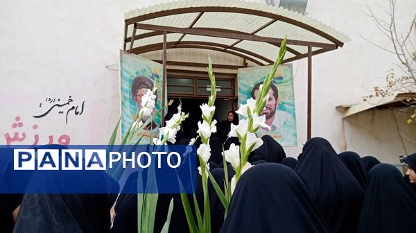 مراسم وداع با شهید گمنام در مدارس دخترانه مشکات