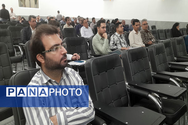 مراسم یادبود معلم و استاد قرآن کریم مرحوم «سید اسدالله حسینی» در اداره‌کل آموزش و پرورش استان بوشهر