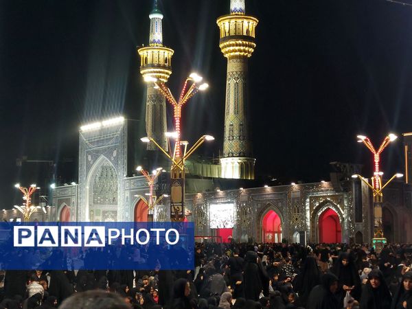 مراسم خطبه خوانی شام شهادت امام رضا(ع) در ایوان ولیعصر صحن پیامبر اعظم (ص)