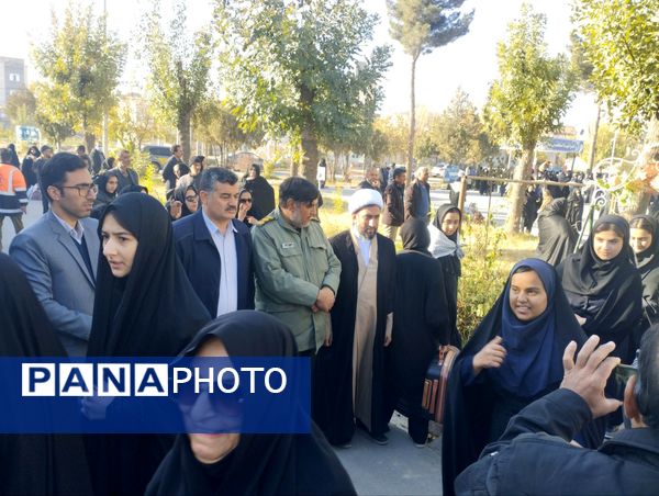 اعزام دانش‌آموزان دبیرستان‌های دخترانه شهرستان شیروان دوره متوسطه دوم به اردوری راهیان نور مناطق جنوب کشور