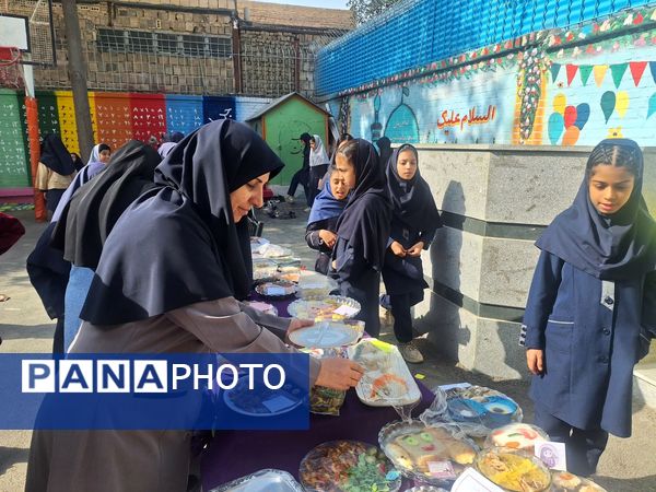 طعم همدلی، عطر امید در جشنواره غذای سلامت روان در مدرسه مهندس رحمانی فرد ناحیه یک مشهد مقدس