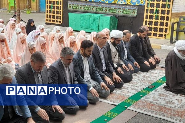 روز معنویت در مدرسه محدثه شاهد ورامین؛ از نماز باران تا زنگ عتبات عالیات