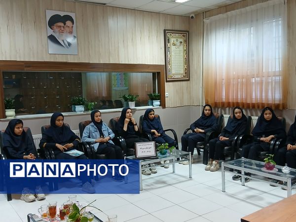 جلسه شورای دانش آموزی دبیرستان سروقد