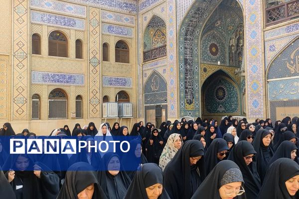 مراسم تشییع پیکر شهید جانباز حاج احمد شیخ حسینی در حرم سید علاءالدین حسین(ع)