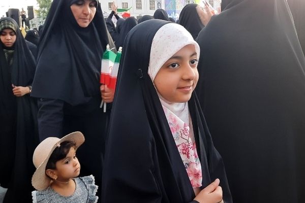 حماسه حضور مردم در حمایت از طرح نور حجاب و عفاف در مشهد
