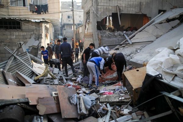 شهادت ۱۵ فلسطینی در بمباران یک مدرسه