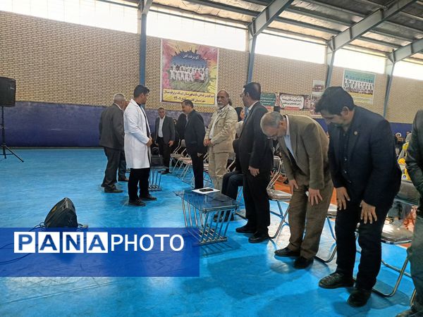 بوم و نوا صحنه تقدیر از کتاب‌دوستان فدافن