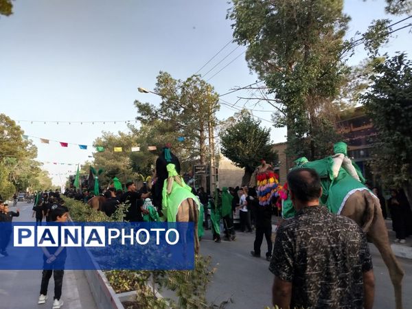 کاروانی که راهی سرزمین عشق شد