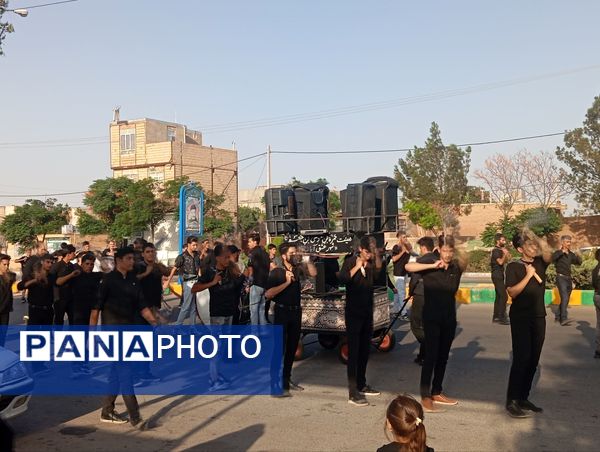 آیین زنجیر زنی در عصر تاسوعا در شهر عشق آباد