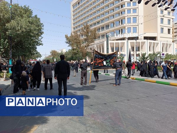 مراسم پیاده‌روی جاماندگان اربعین در مشهد