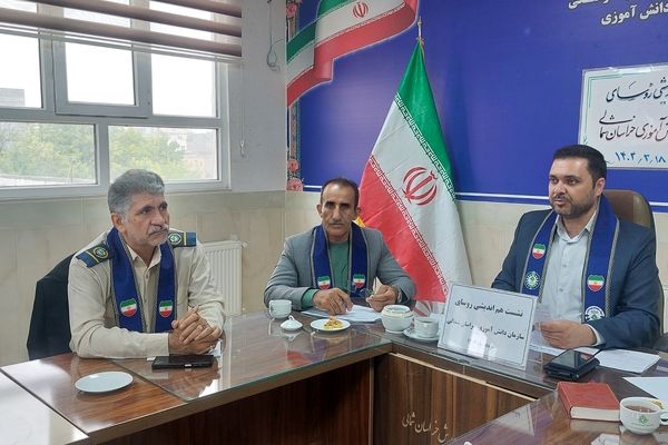 نشست هم‌اندیشی روسای سازمان دانش‌آموزی استان خراسان شمالی