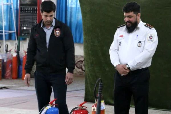 کلاس آموزشی اطفای حریق ویژه اعضای ستاد نماز جمعه محمدشهر کرج 