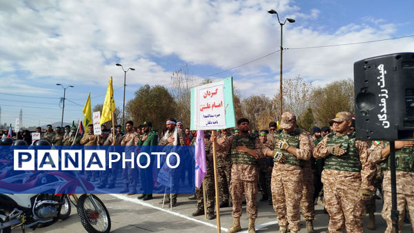 نمایش اقتدار بسیجیان در نورآباد به‌مناسبت هفته بسیج مستضعفین