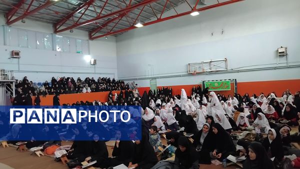 جشن چلچراغ آیه‌ها در سالن ورزشی ۲۲ بهمن اهر
