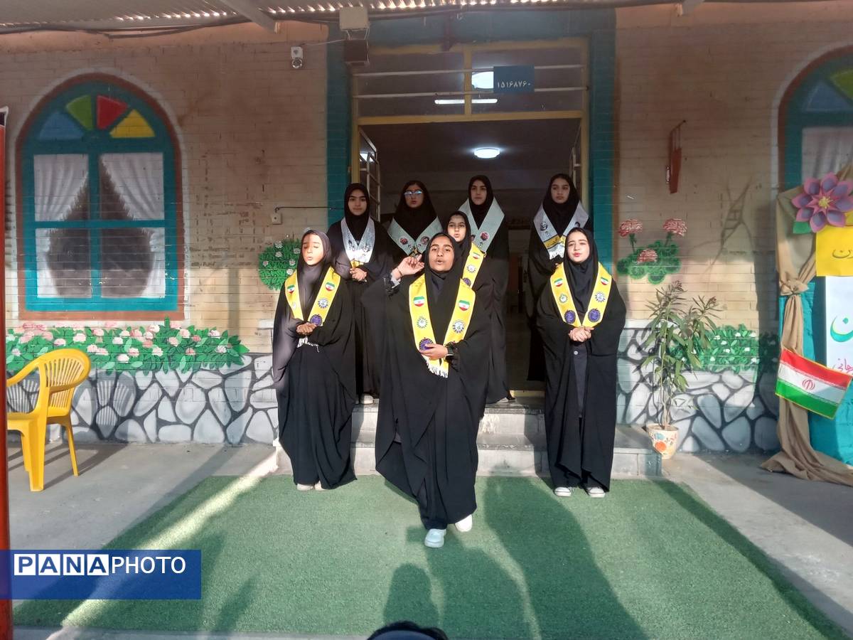 جشن  روز دانش آموز در دبیرستان دخترانه وکیلی 3(یغمای نیشابوری)