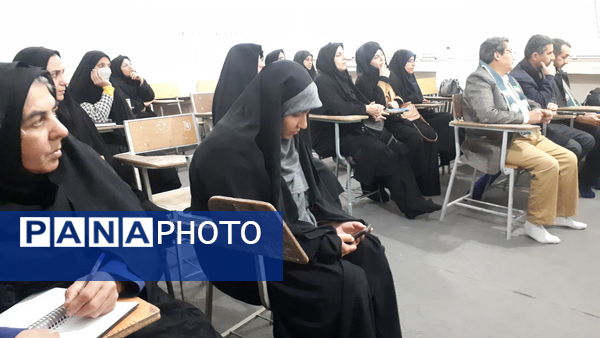 برگزاری دوره‌ مربیان پیشتاز کاردان در ابرکوه