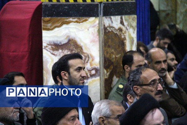 گرامیداشت حماسه ۹ دی در مسجد حظیره یزد