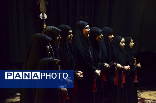 مراسم عزاداری شب پنجم محرم در هیئت فرهنگیان دهه اول محرم