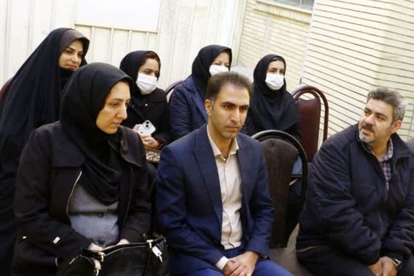 تجلیل از معلولان ذهنی و مربیان دلسوز در مرکز "دختران نیلوفر" فیروزکوه