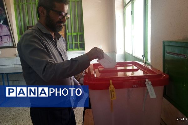 مرحله دوم چهاردهمین دوره انتخابات ریاست جمهوری در شهرستان اسفراین