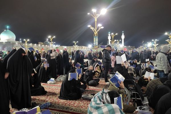 مراسم احیا در شب ۲۳ ماه رمضان در حرم مطهر رضوی 