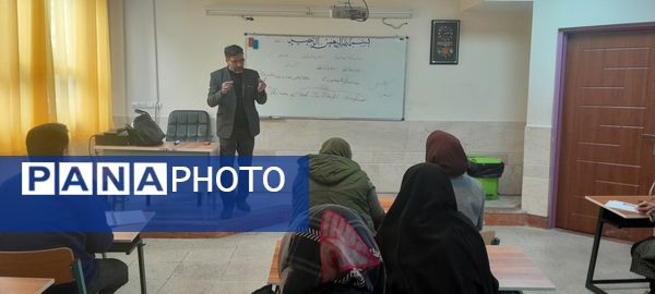 برگزاری کارگاه قطبی آموزش خوشنویسی ویژه دبیران هنر در شهرستان ملارد