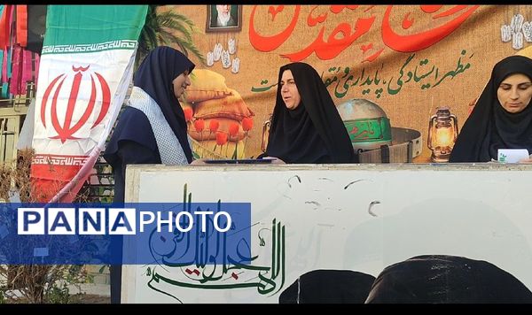 مراسم اعطای حکم و نشان فرماندهی بسیج دانش آموزی دبیرستان شاهد تکتم ناحیه۳