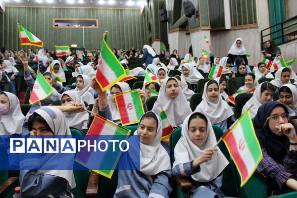 گرامیداشت دهه کرامت و بیست و ششمین سالروز تاسیس سازمان دانش‌آموزی، در منطقه ۱۰