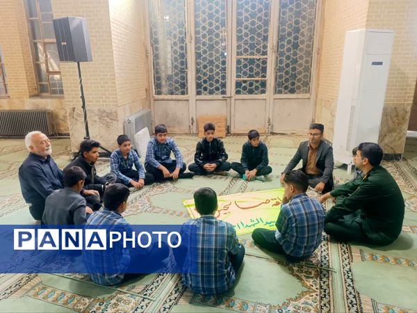 تجلی پیوند مدرسه و مسجد در خاتم