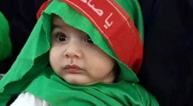 آیین  شیرخوارگان حسینی در شهر بهمن روایتی مادرانه ازمظلومیت تاریخ