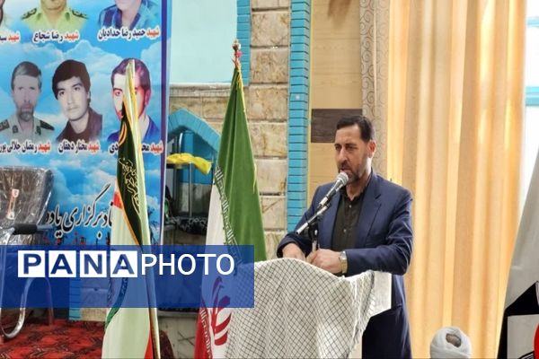 مراسم بزرگداشت شهدای مقاومت و نیروی انتظامی در شهرستان فاروج 