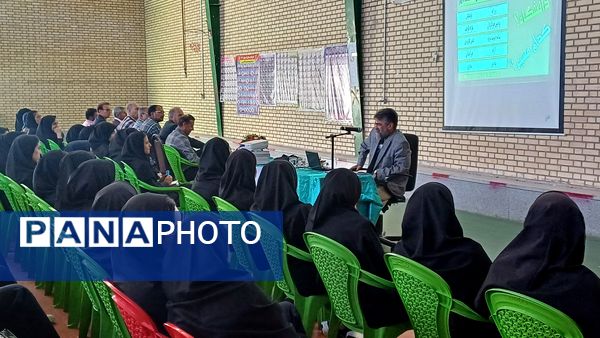 همایش مشاوره و برنامه‌ریزی موفقیت کنکور در دبیرستان دارالفنون