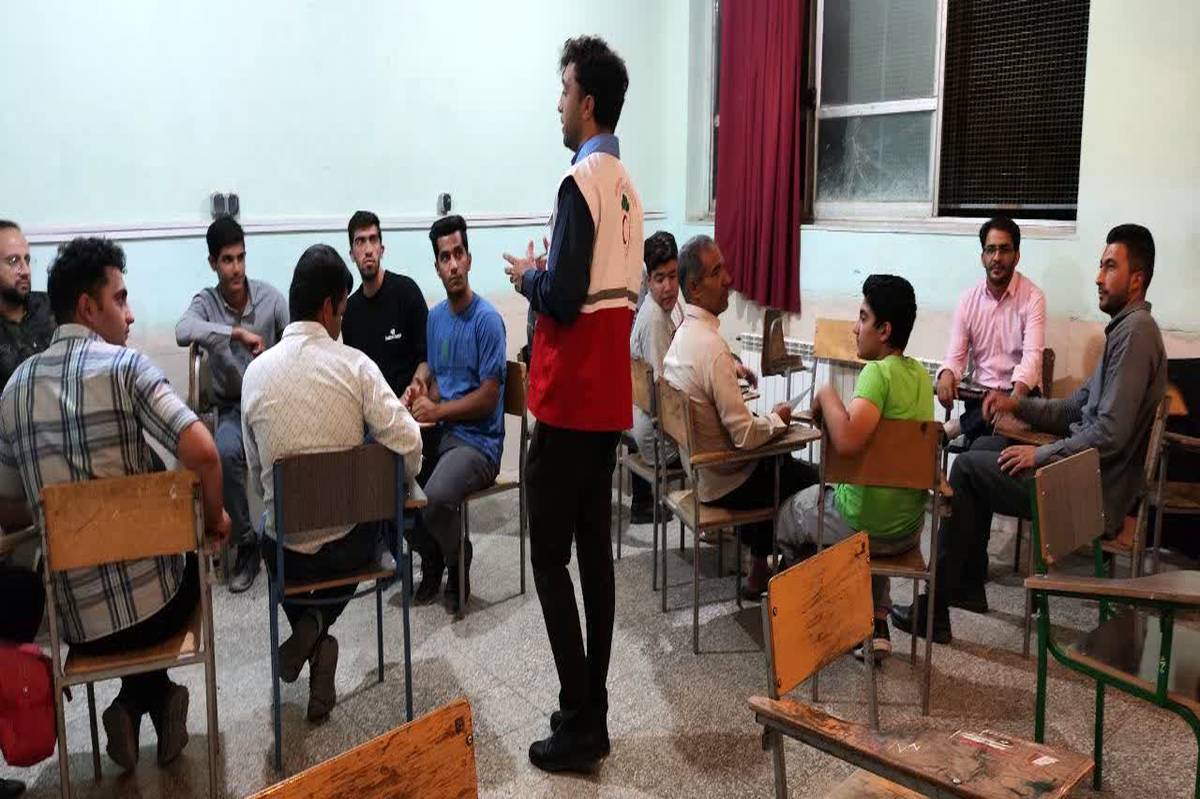 خانه هلال شهر فرادنبه، میزبان دوره آموزشی مهارتهای پایه داوطلبی