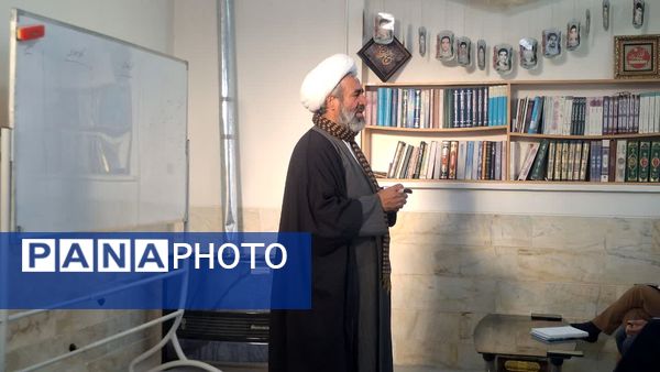 جلسه توانمندسازی معلمان پرورشی در مروست