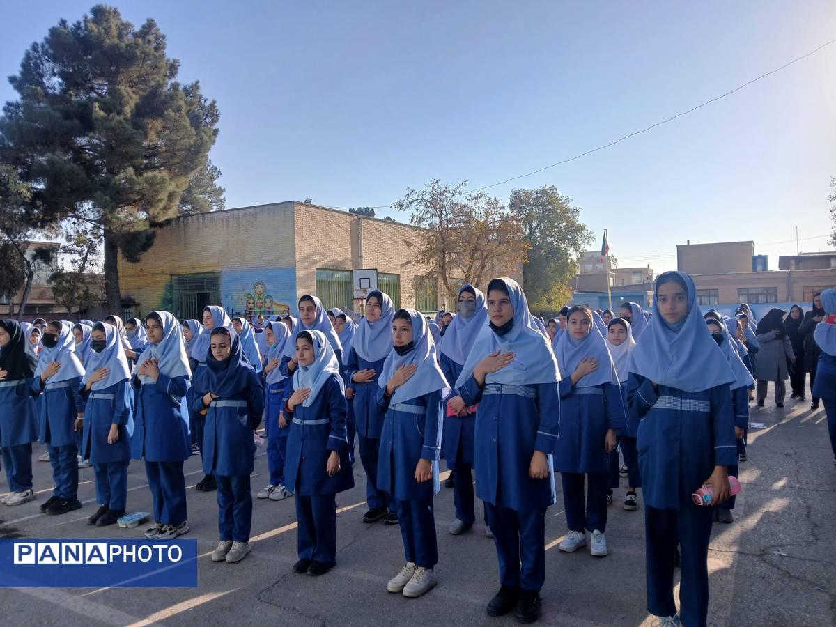 مراسم صبحگاهی در مدرسه دخترانه بنت الهدی صدر۲ 