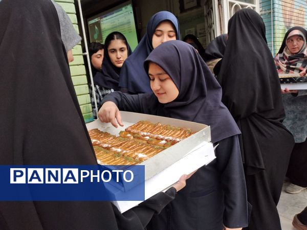 آیین بزرگداشت میلاد حضرت فاطمه (س) در دبیرستان شاهد ارض اقدس