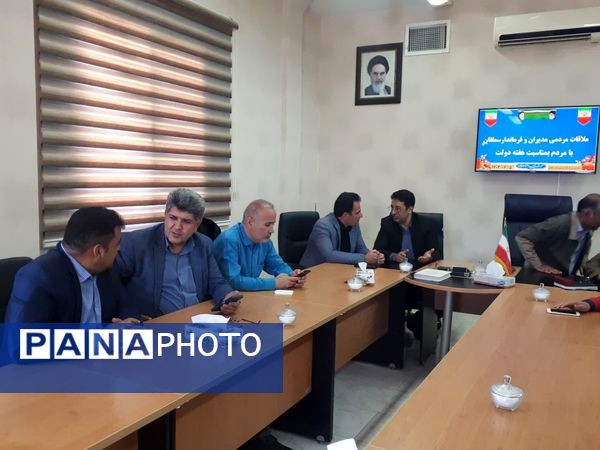 دیدار چهره به چهره فرماندار و مدیران شهرستان سملقان با مردم به‌مناسبت هفته دولت