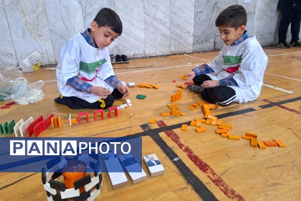 برگزاری مسابقات دومینو دانش‌آموزی در دبیرستان دستغیب ناحیه ۳شیراز 