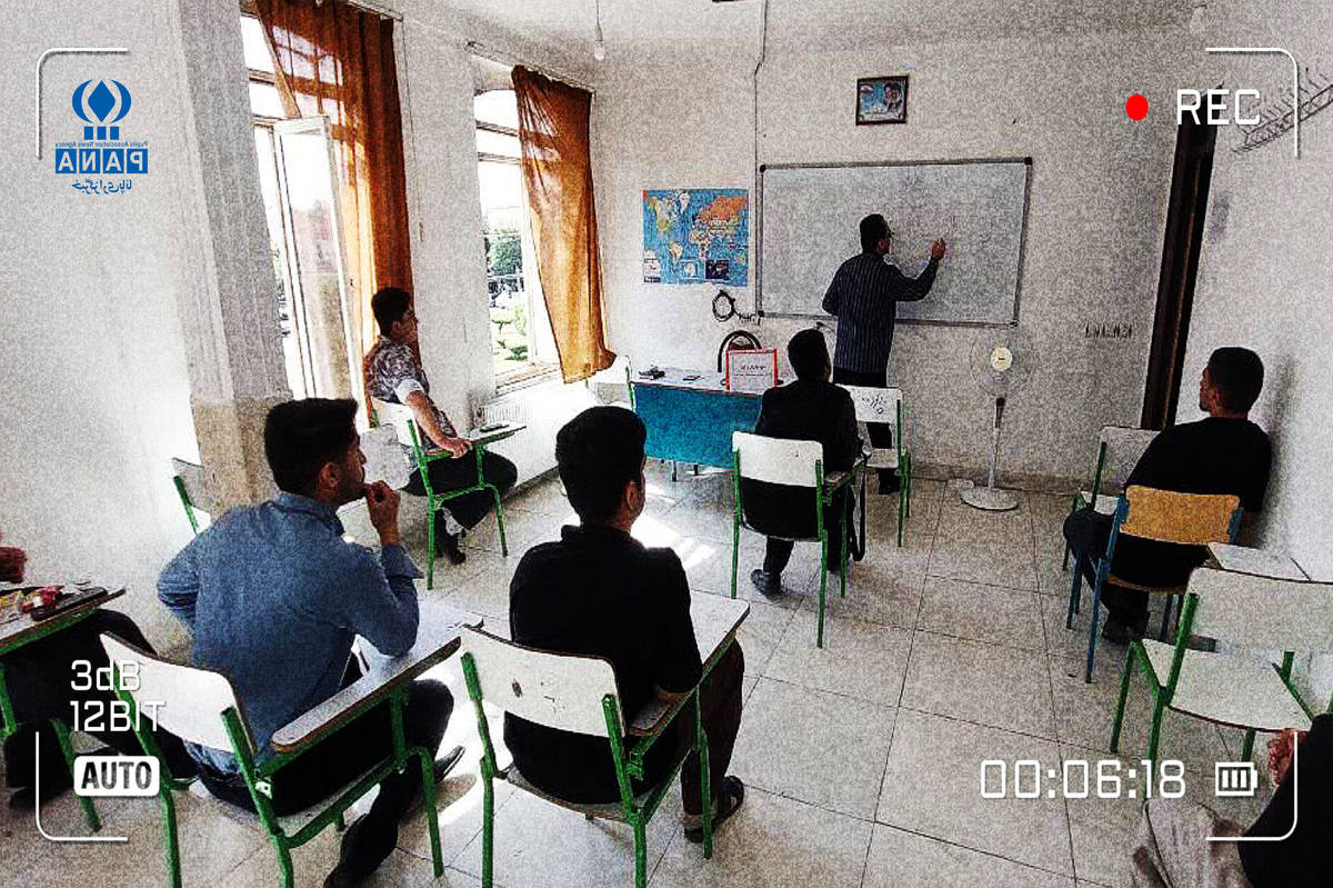 جلسه تخصصی فرماندهان دبیرستان‌های دهگلان برای برنامه‌ریزی اردوهای راهیان نور برگزار شد