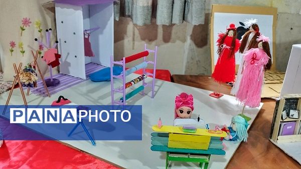 برپایی نمایشگاه آثار هنری دانش‌آموزان هنرستان حضرت خدیجه اشتهارد