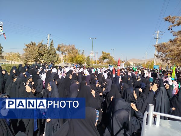 ثبت حضور پرشور مردم شهرستان بن در راهپیمایی ۱۳ آبان در قاب پانا