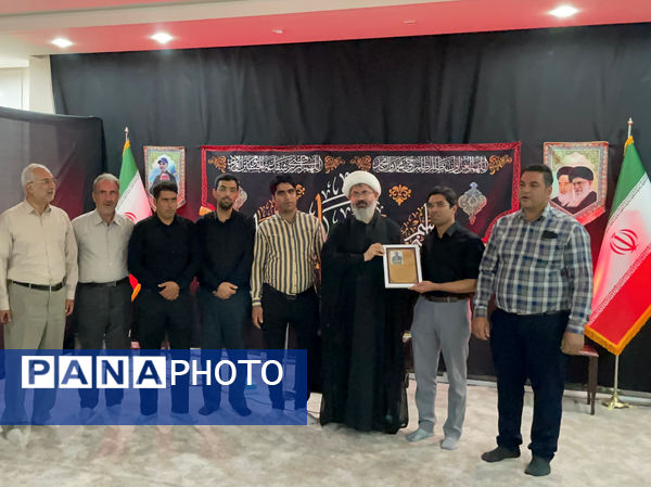 امام جمعه کاشمر در جمع عزاداران خانگی