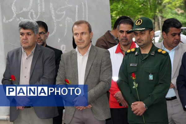 غبارروبی و عطر افشانی مزار شهدا در سملقان