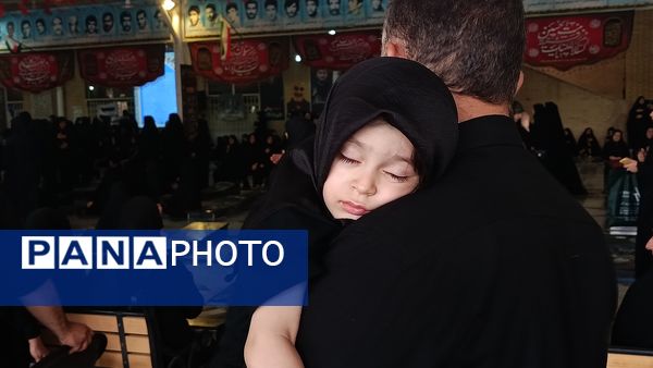 تشییع پیکر دو تن از شهدای جنگ تحمیلی رژیم صهیونیستی همزمان با مراسم تاسوعای حسینی ، در شهرستان ملارد