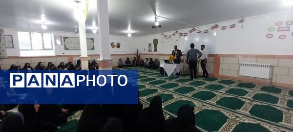 اولین جلسه انجمن اولیا و مربیان دبستان شهید عباسپور روستای عارف آباد کاشمر